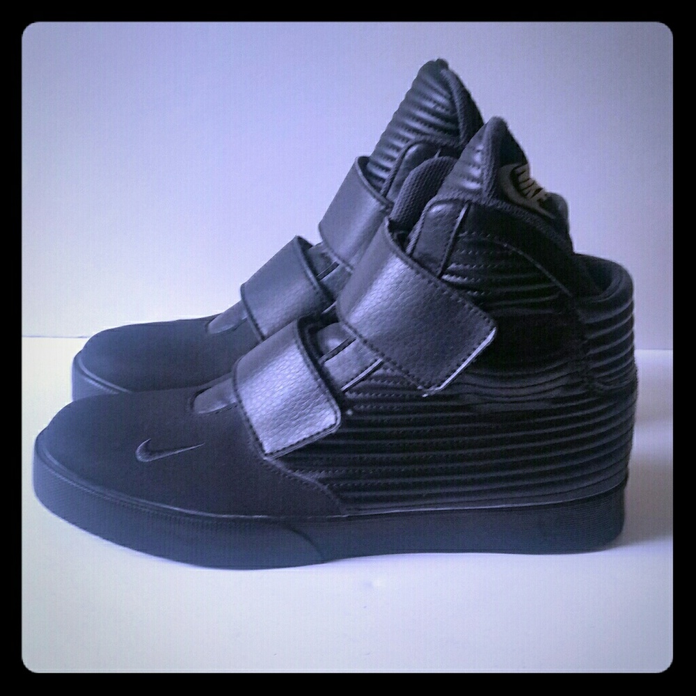 Nike Flystepper 2K3 Basketball Sneakers